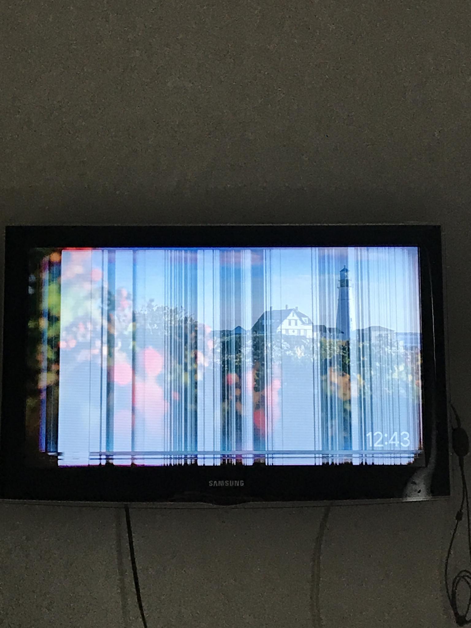 TV SAMSUNG com defeito na imagem/ Imagem duplicada e linhas verticais -  Televisores e projetores - Clube do Hardware